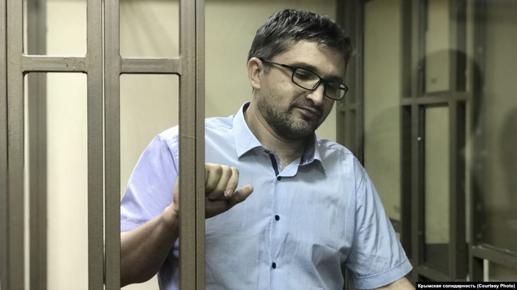 Блогер Мемедемінов після етапування до Ростовської області перебуває на карантині – адвокатка