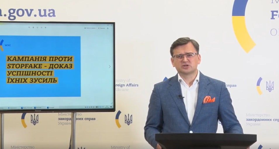 Дмитро Кулеба підтримав StopFake, заявивши про спроби РФ підірвати довіру до організації