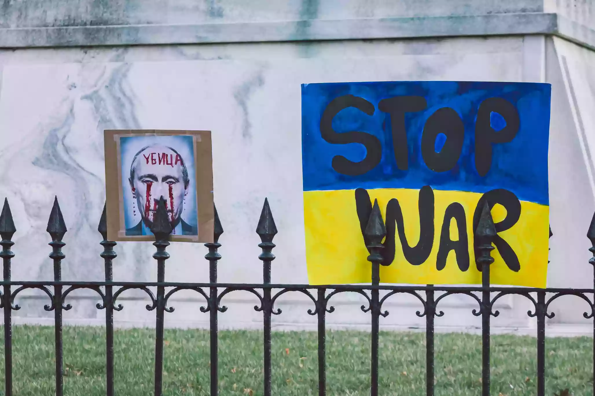 Євромайдан SOS передає дані про воєнні злочини Росії «Трибуналу для Путіна» і до «Архіву війни»