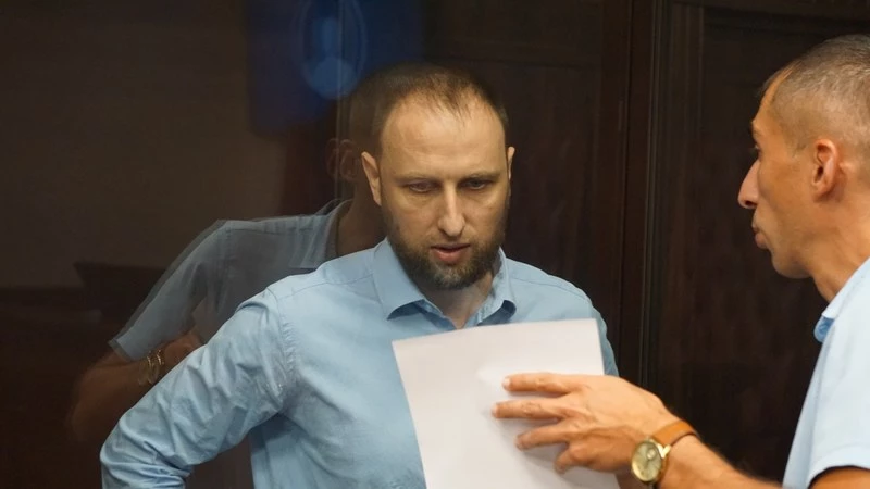 Кримського громадянського журналіста Руслана Сулейманова етапували до в'язниці в Челябінській області Росії