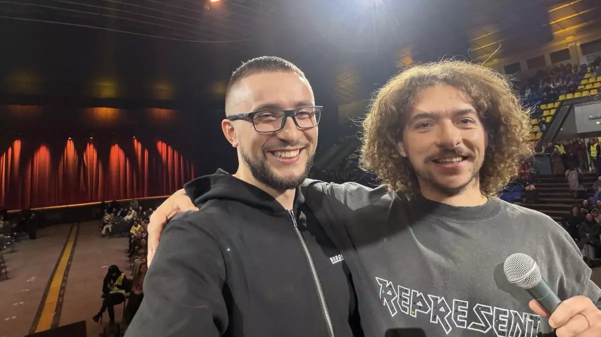 Стерненко, Байдак та інші: Зеленський нагородив низку волонтерів відзнакою «Золоте серце»